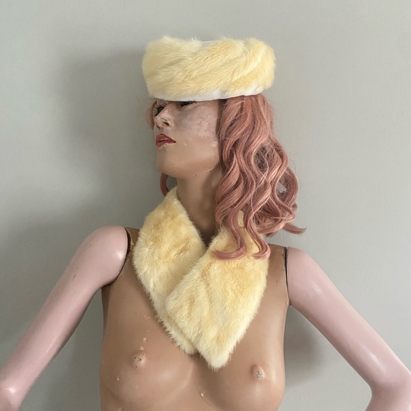 Vintage rabbit fur Hat and Collar - Picture 1 of 5